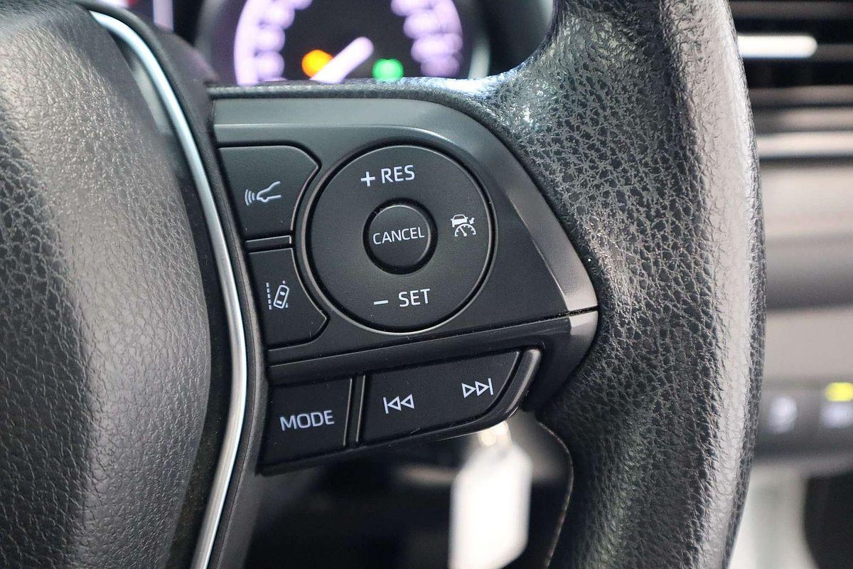 2018 Toyota Camry Ascent ASV70R