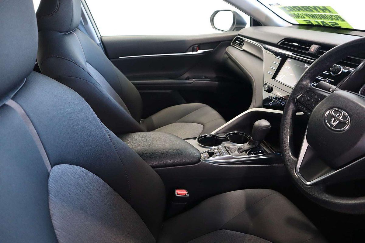 2018 Toyota Camry Ascent ASV70R