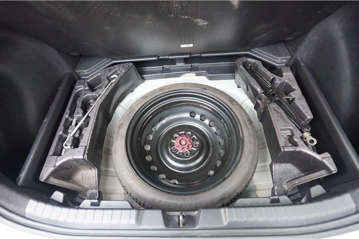 2022 Toyota Corolla Ascent Sport Hybrid ZWE219R