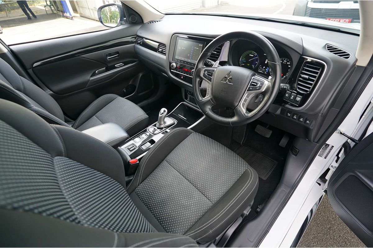 2020 Mitsubishi Outlander PHEV ES ADAS ZL