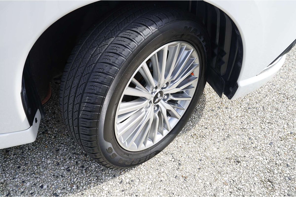 2020 Mitsubishi Outlander PHEV ES ADAS ZL