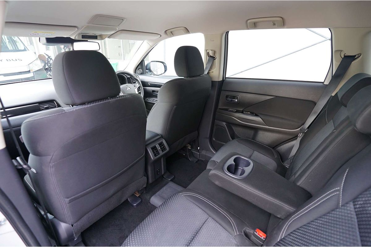 2020 Mitsubishi Outlander PHEV ES ADAS ZL