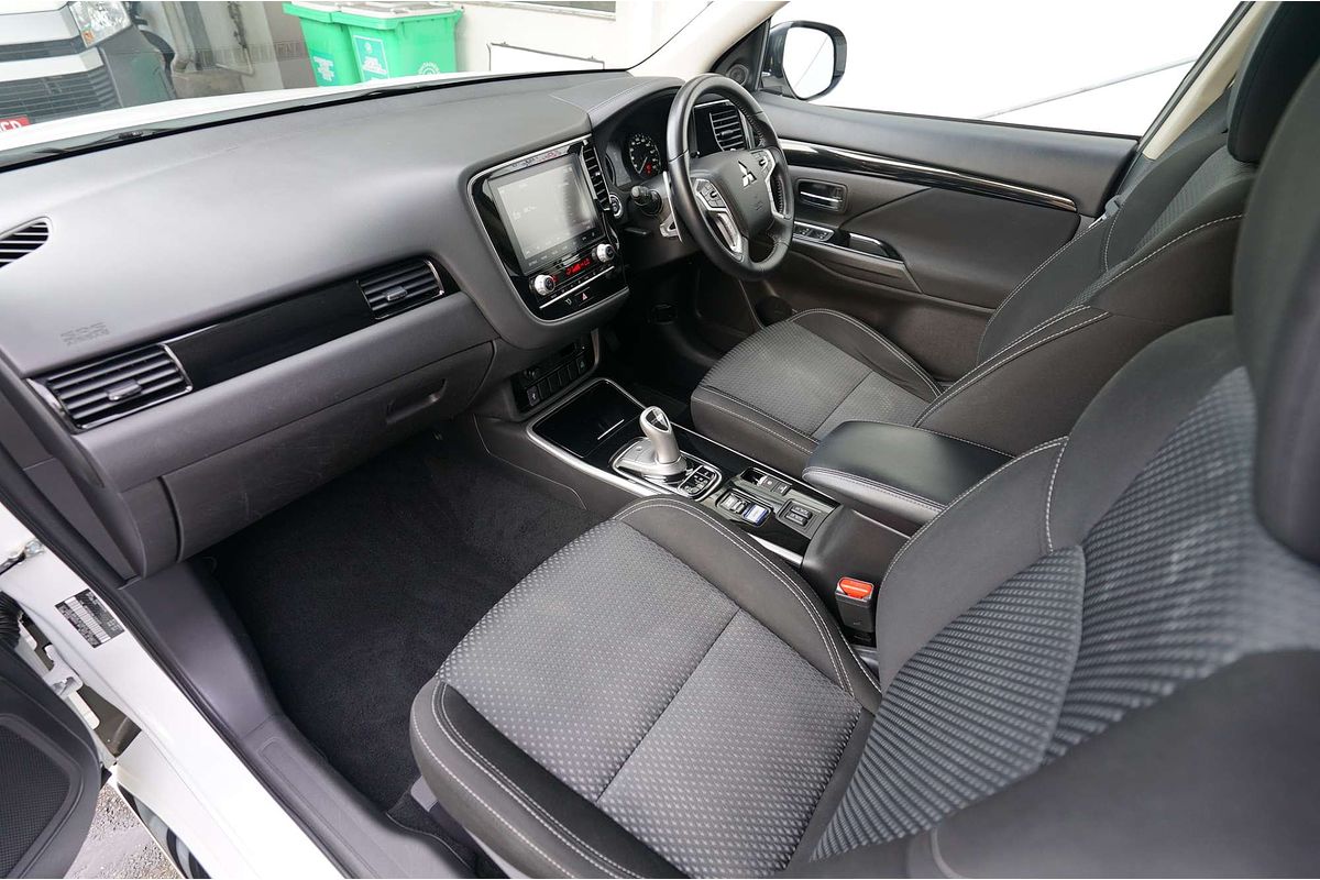 2020 Mitsubishi Outlander PHEV ES ADAS ZL