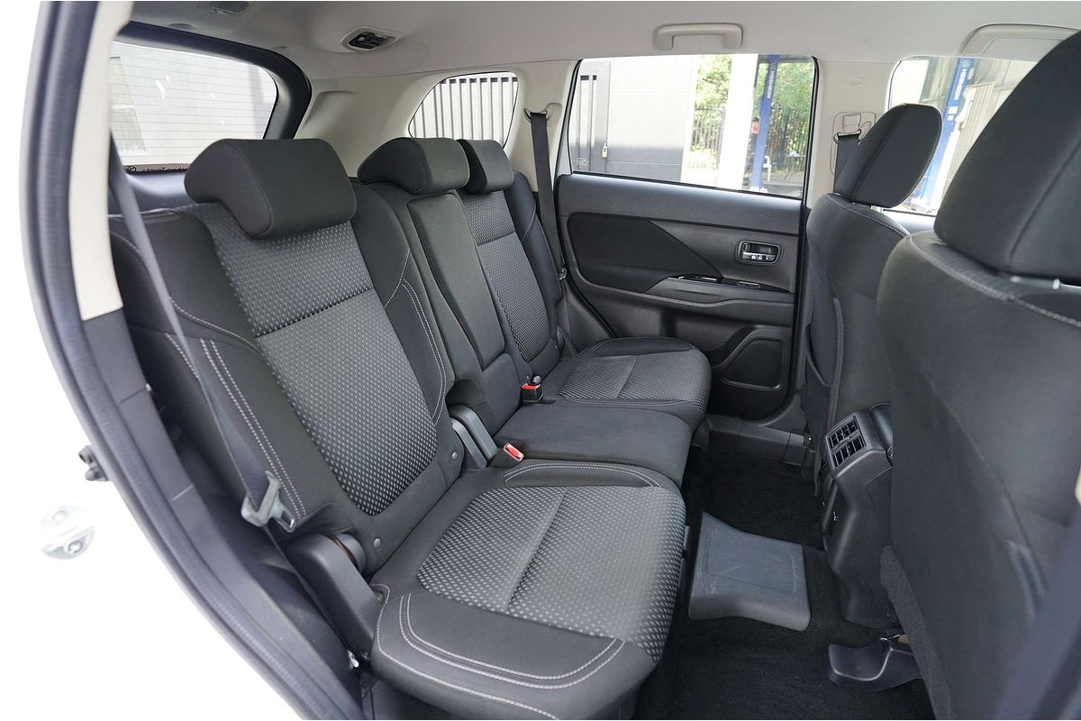 2020 Mitsubishi Outlander PHEV ES ADAS ZL