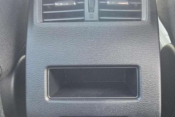 2025 Mitsubishi Outlander ES ZM