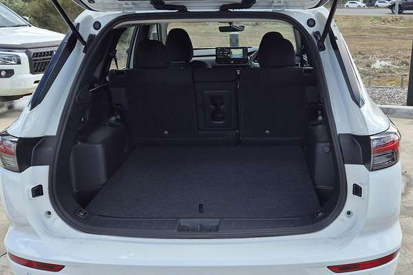 2025 Mitsubishi Outlander ES ZM