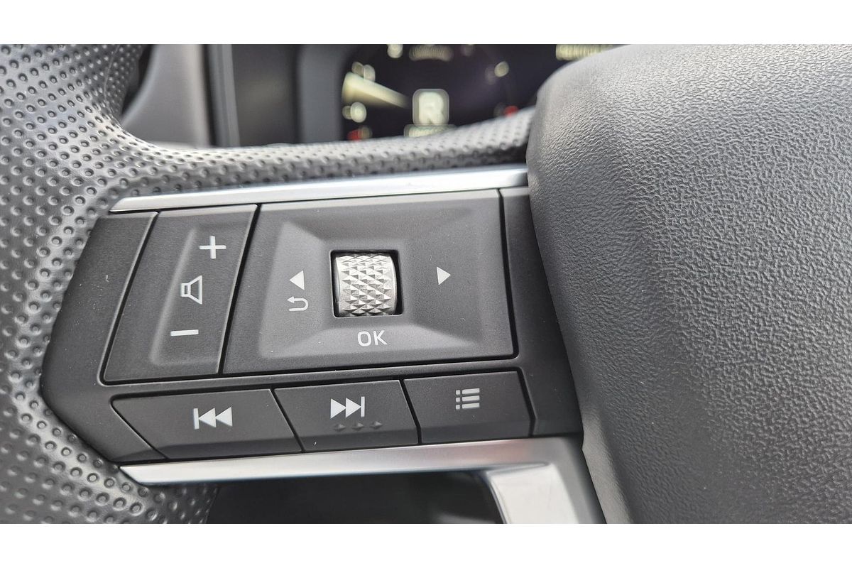 2025 Mitsubishi Outlander ES ZM