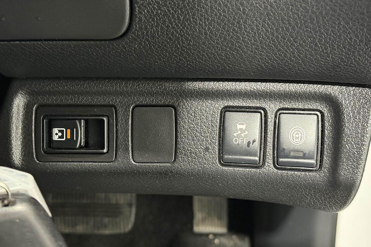 2023 Nissan Navara ST D23 4X4