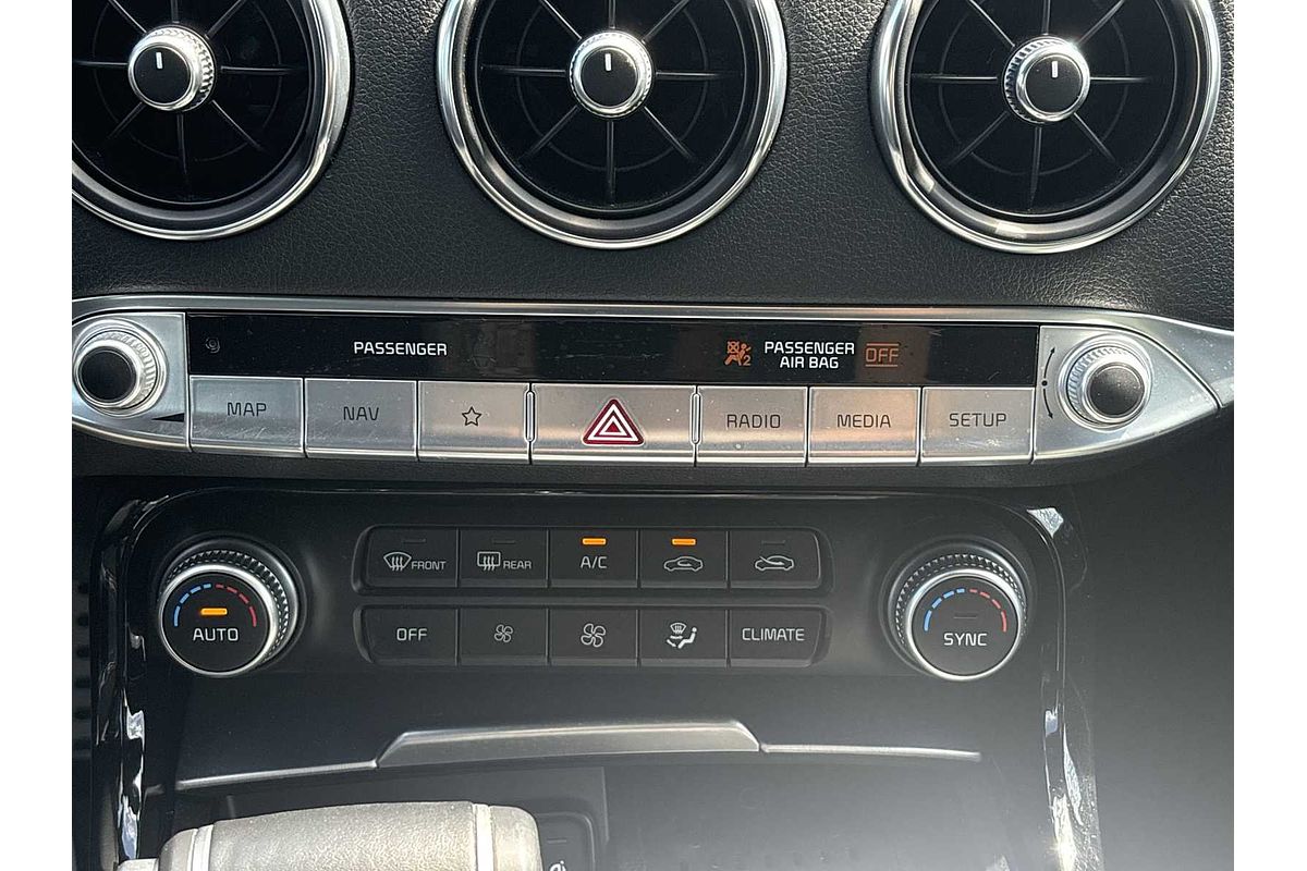 2022 Kia Stinger GT1