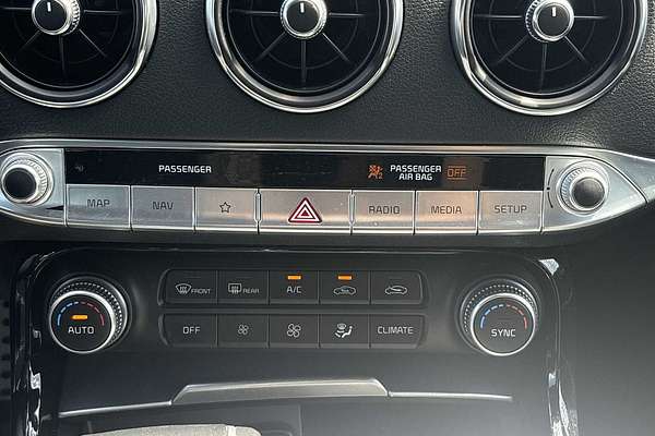 2022 Kia Stinger GT1