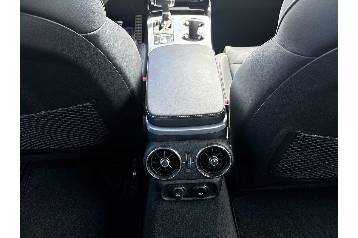 2022 Kia Stinger GT1