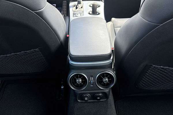 2022 Kia Stinger GT1