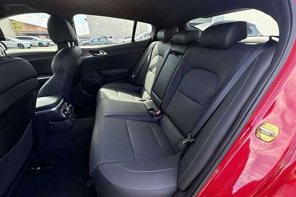 2022 Kia Stinger GT1