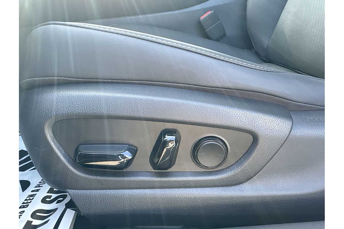 2024 Lexus UX F SPORT Design