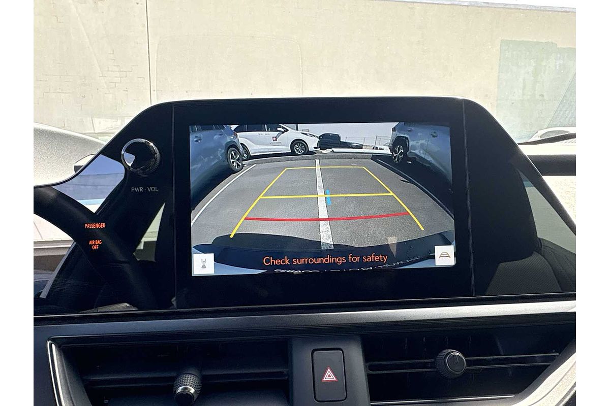 2024 Lexus UX F SPORT Design