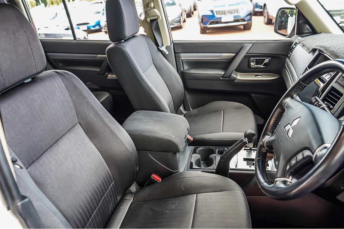 2020 Mitsubishi Pajero GLX NX