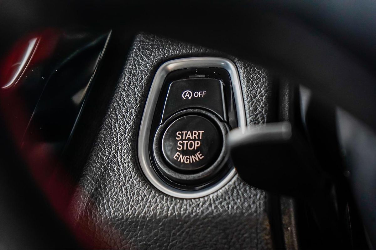 2018 BMW 3 Series 318i Sport Line F30 LCI