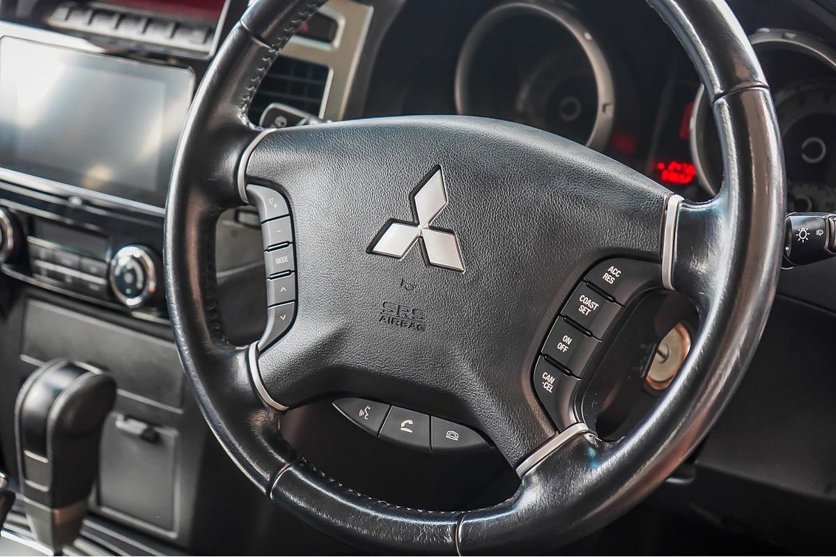 2020 Mitsubishi Pajero GLX NX