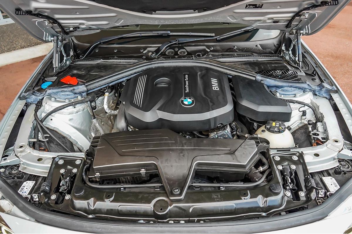 2018 BMW 3 Series 318i Sport Line F30 LCI