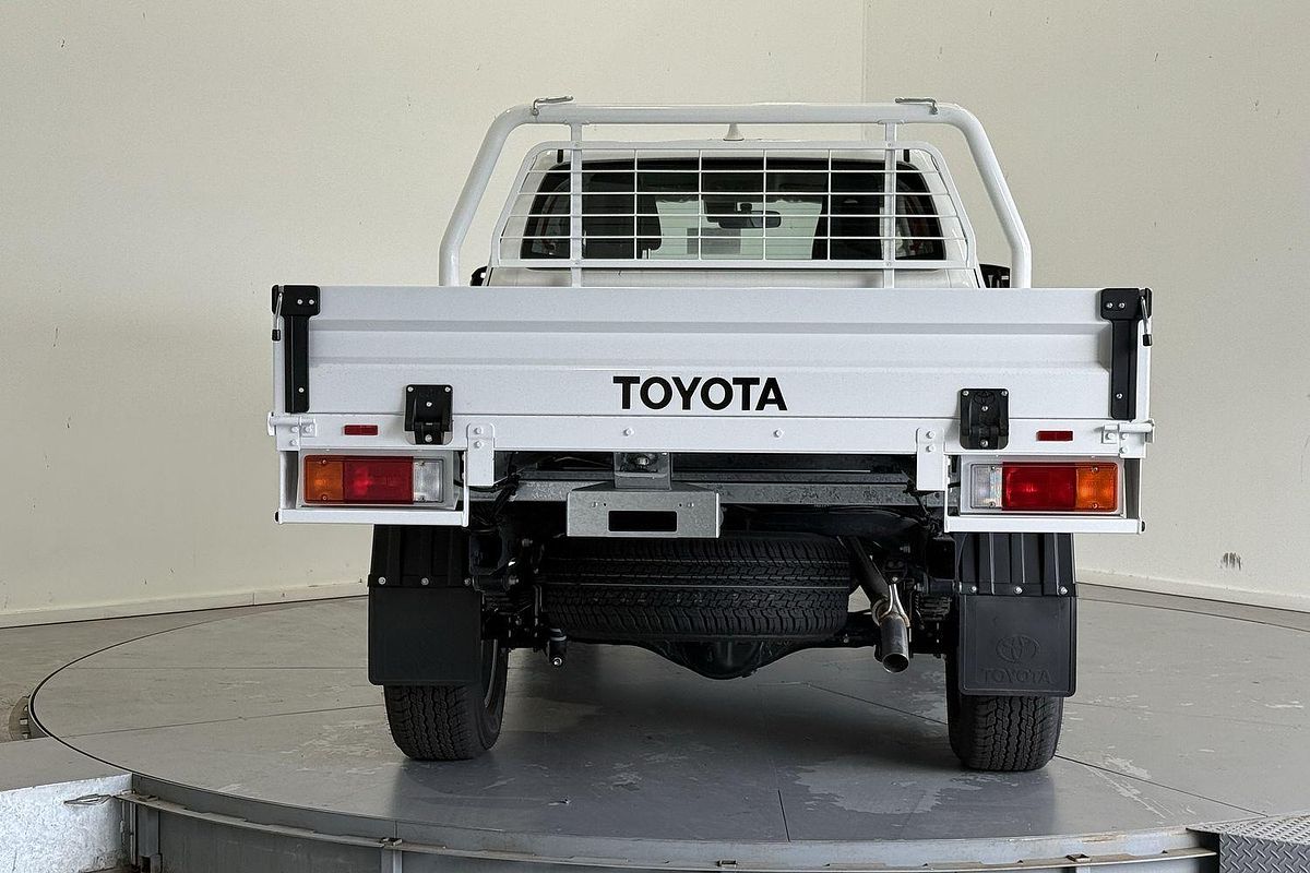 2024 Toyota Hilux SR GUN126R 4X4