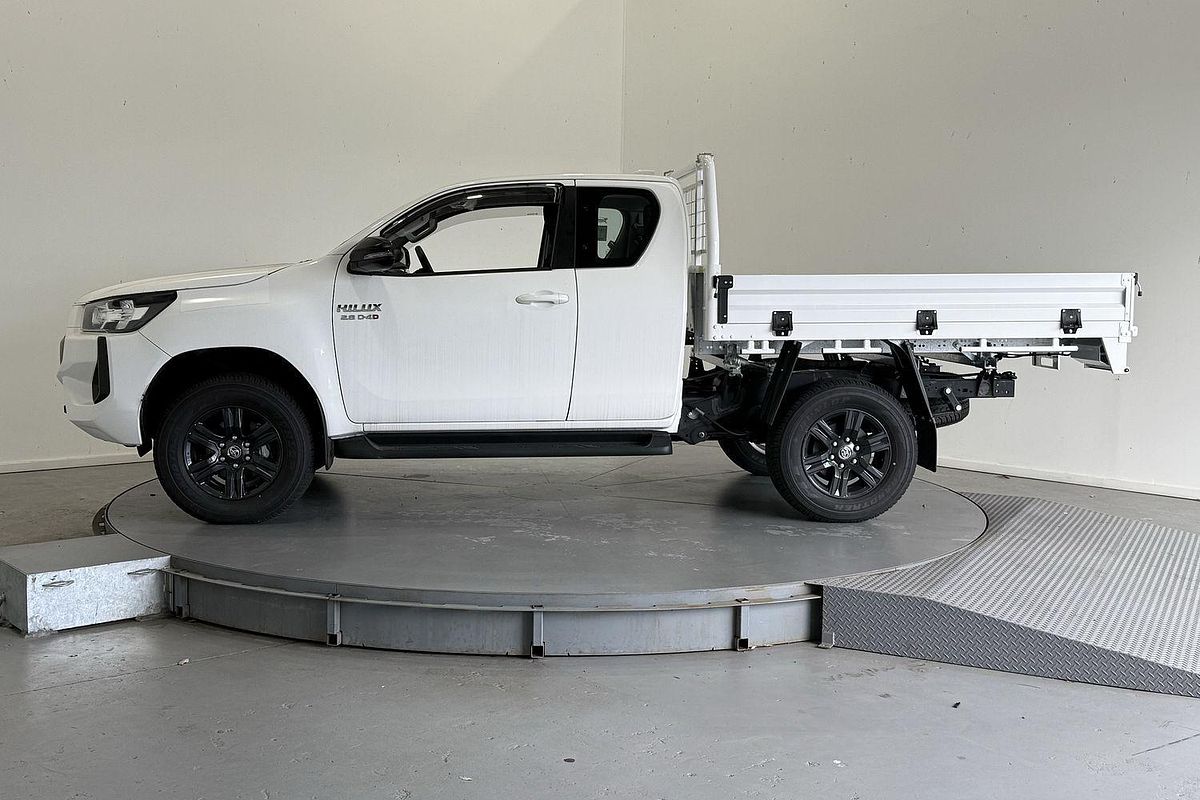 2024 Toyota Hilux SR GUN126R 4X4