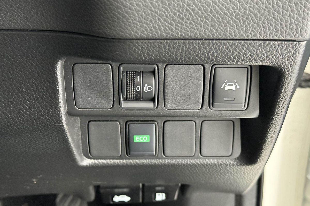 2019 Nissan QASHQAI N-SPORT J11 Series 3