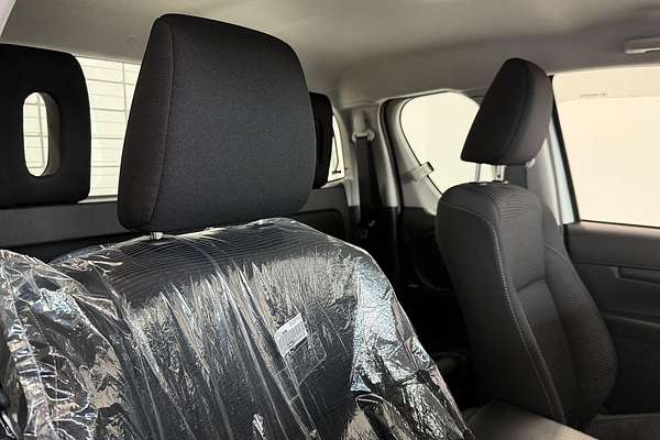 2024 Toyota Hilux SR GUN126R 4X4