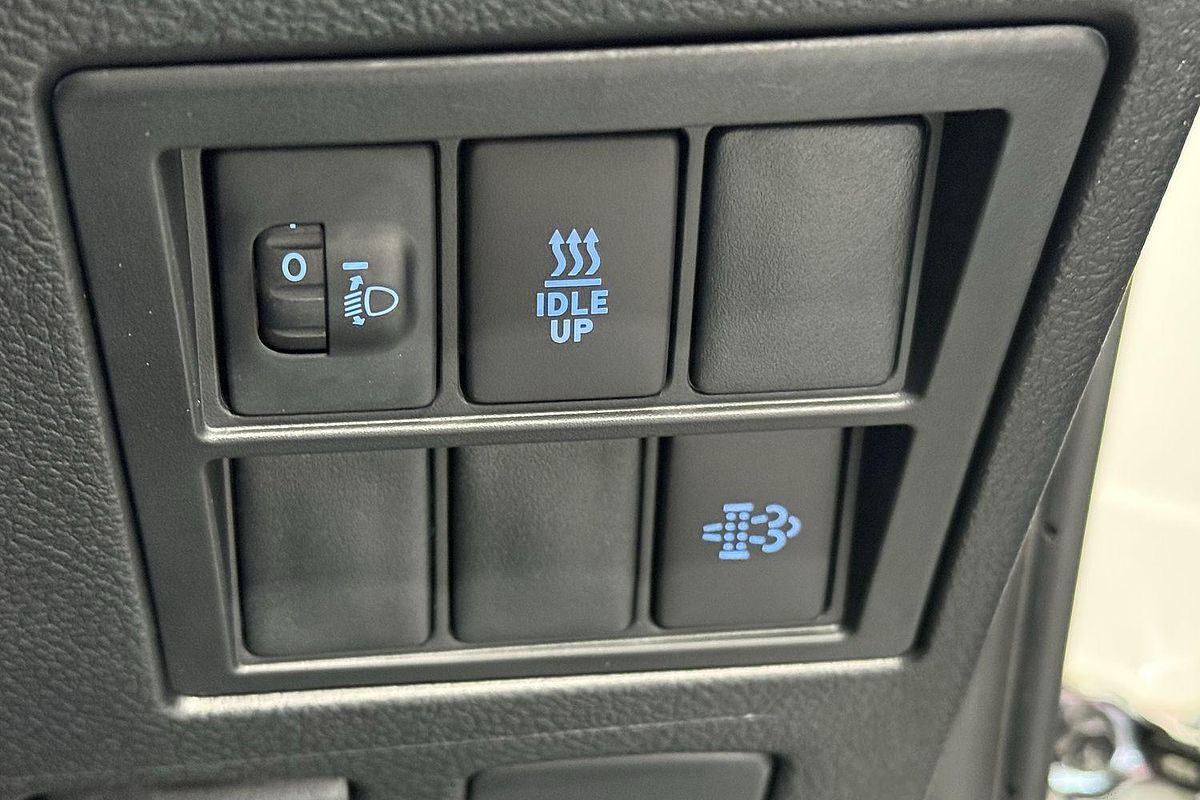 2024 Toyota Hilux SR GUN126R 4X4