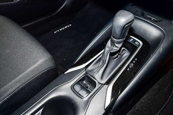 2025 Toyota Corolla SX Hybrid ZWE219R