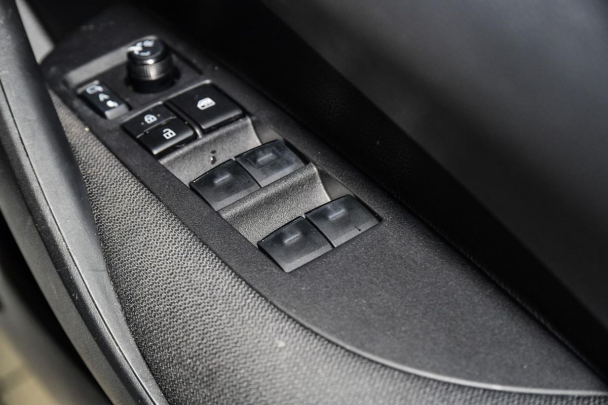 2025 Toyota Corolla SX Hybrid ZWE219R