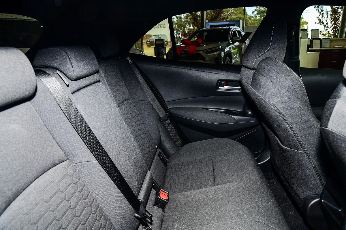 2025 Toyota Corolla SX Hybrid ZWE219R