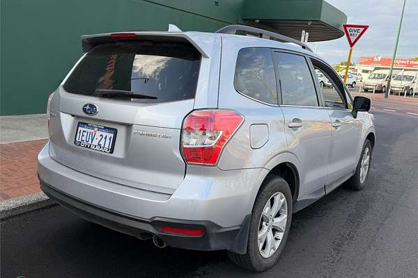 2015 Subaru Forester 2.5i-L S4