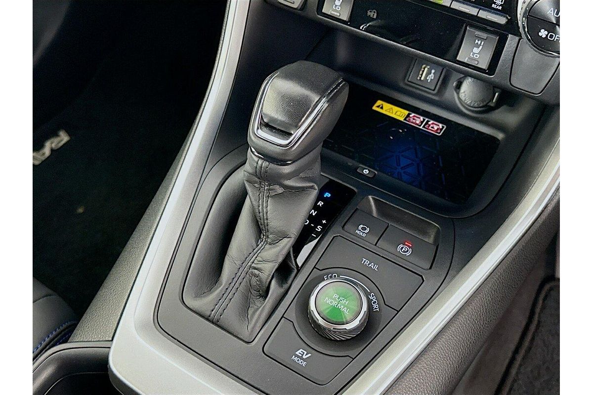 2024 Toyota RAV4 XSE AXAH54R