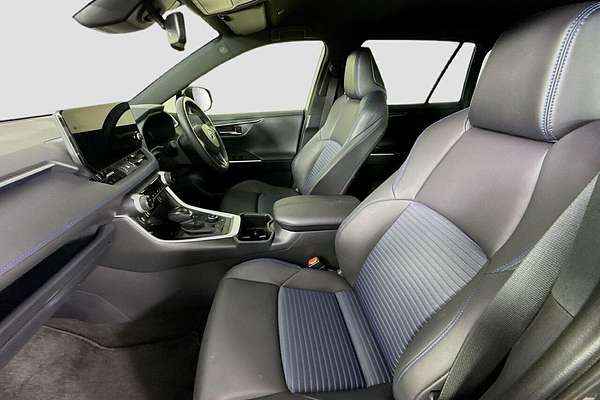 2024 Toyota RAV4 XSE AXAH54R