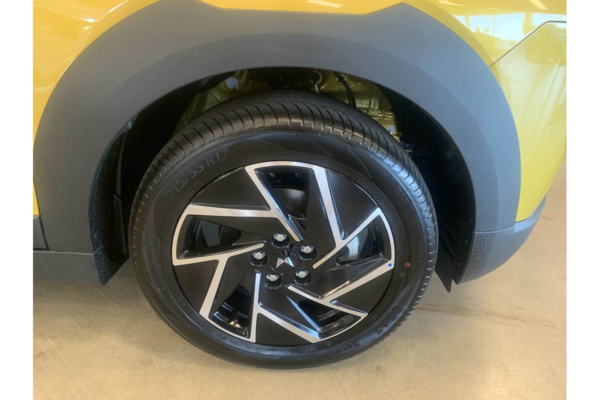 2025 Mahindra XUV3XO AX7L