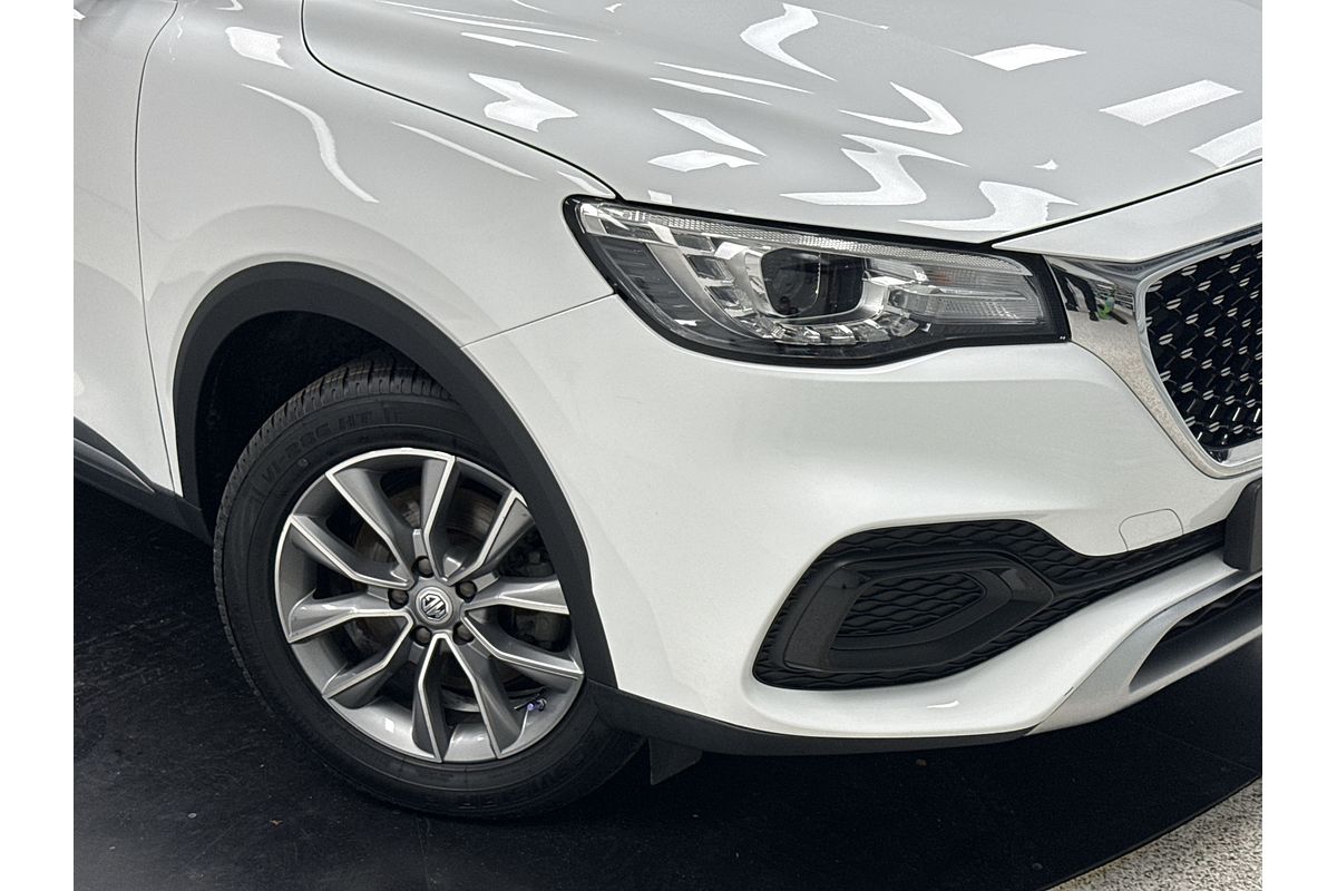 2021 MG HS Core SAS23