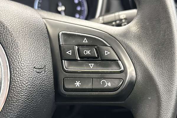 2021 MG HS Core SAS23