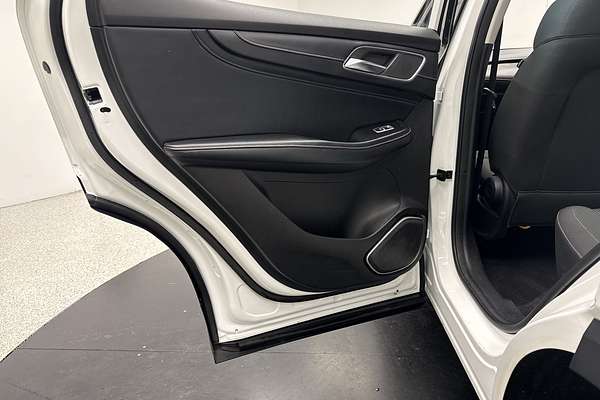 2021 MG HS Core SAS23