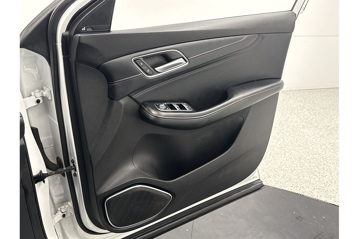 2021 MG HS Core SAS23