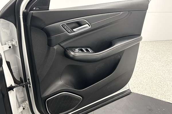 2021 MG HS Core SAS23