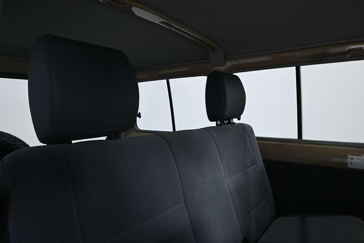 2025 Toyota Landcruiser GXL Troopcarrier GDJL78R