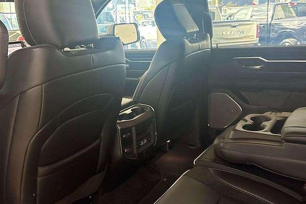 2025 RAM 1500 Laramie Sport Hurricane SO RamBox DT 4X4 SWB