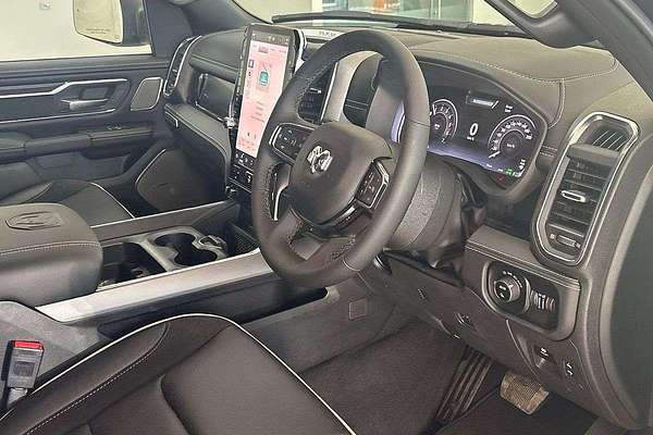 2025 RAM 1500 Laramie Sport Hurricane SO RamBox DT 4X4 SWB