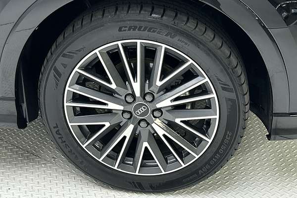 2021 Audi Q3 35 TFSI S line F3