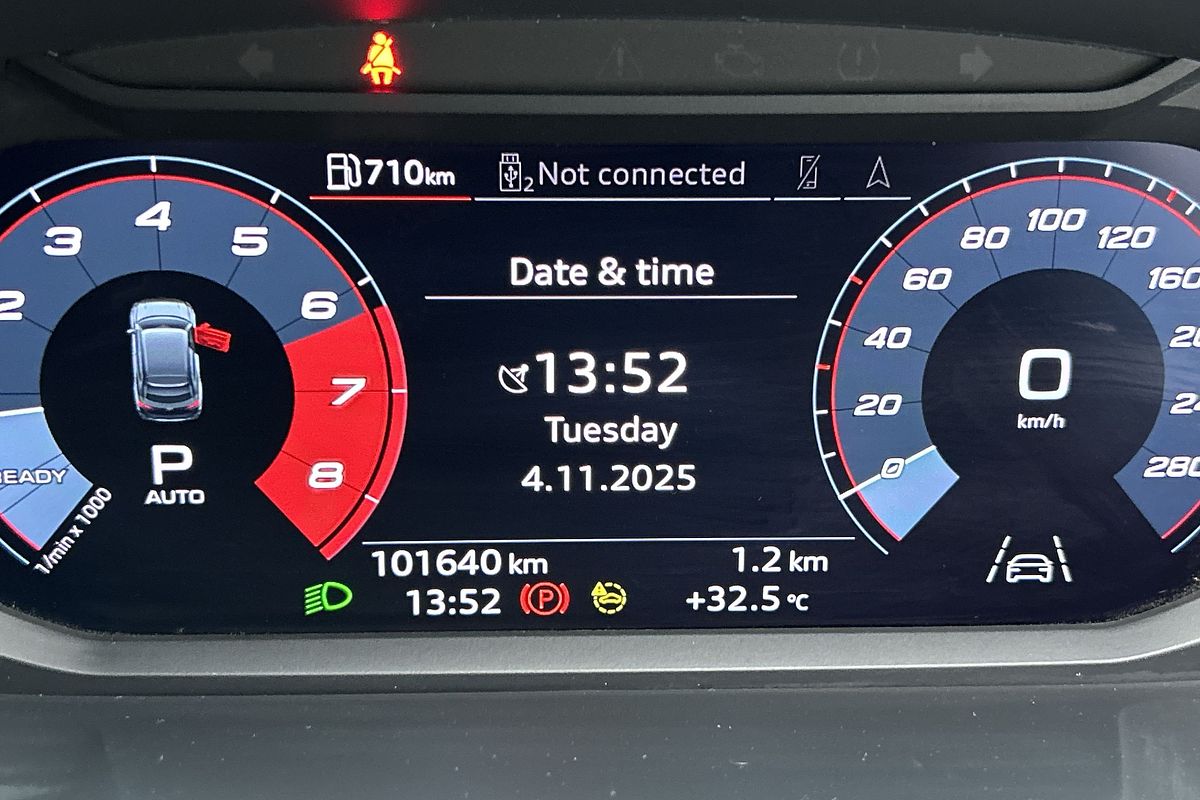 2021 Audi Q3 35 TFSI S line F3