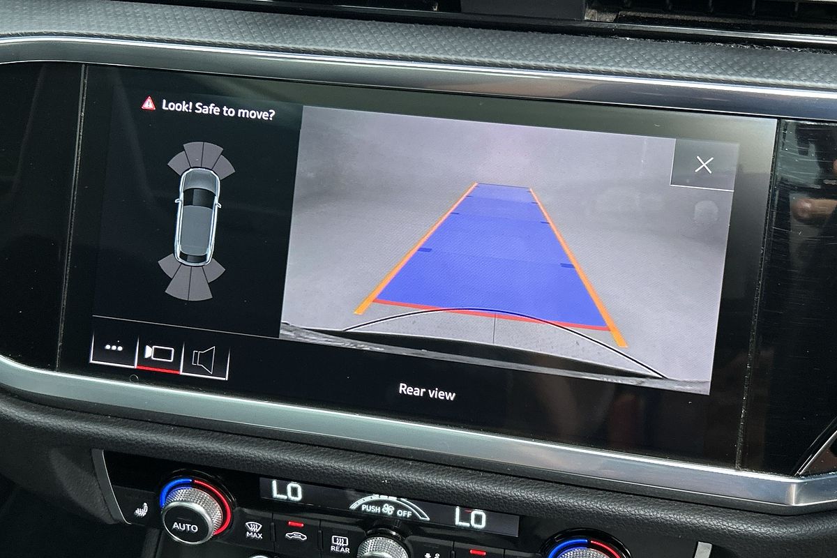 2021 Audi Q3 35 TFSI S line F3