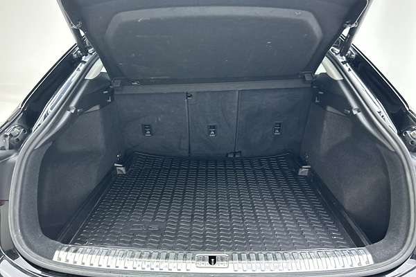 2021 Audi Q3 35 TFSI S line F3