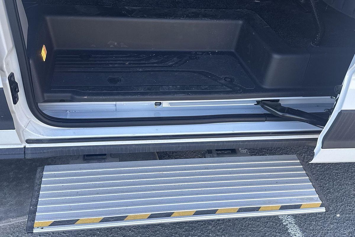 2024 LDV Deliver 9 MWB Mid Roof