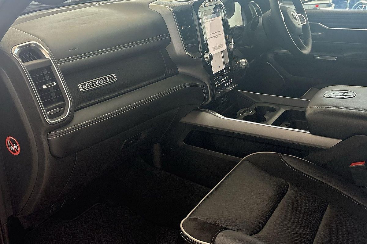 2024 RAM 1500 Laramie DT 4X4 SWB