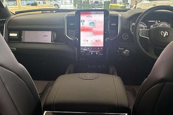 2025 RAM 1500 Laramie Sport Hurricane SO RamBox DT 4X4 SWB